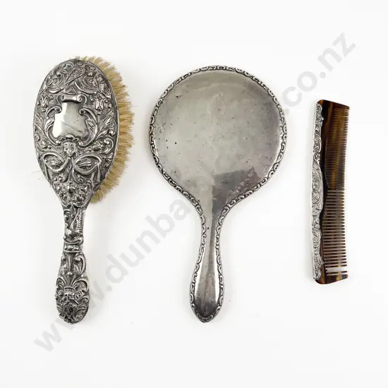 S/S Embossed Back Brush