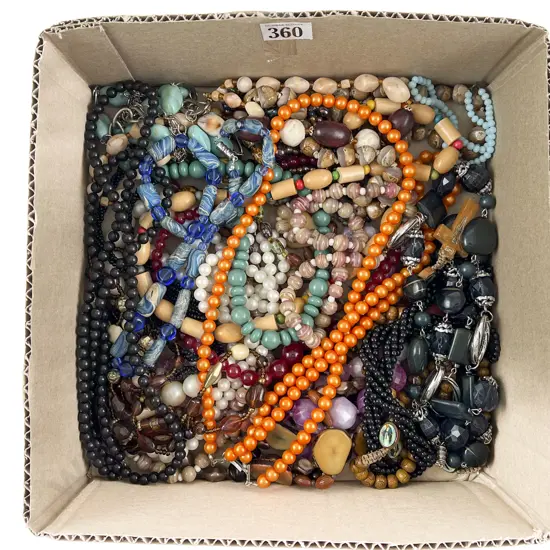 Qty Vintage and Modern Costume Bead Necklaces