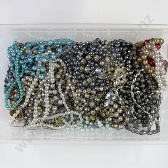 Collection Costume Bead Necklaces