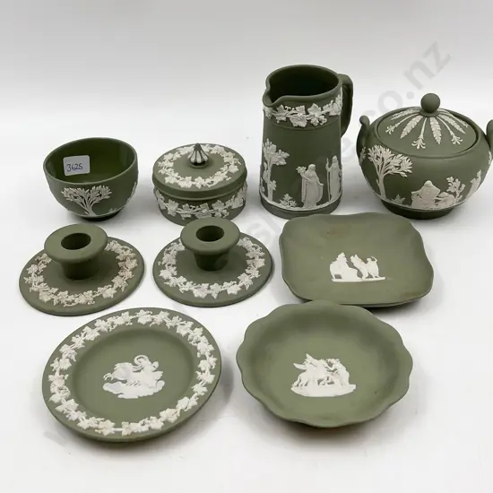 Nine Pieces of Assorted Green Wedgwood