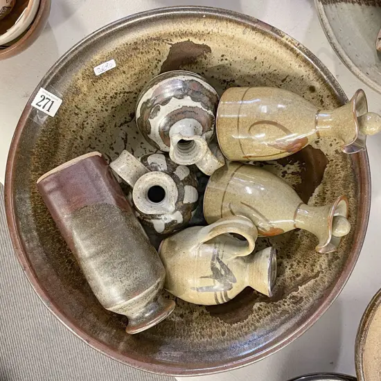 Quantity of  Assorted Pottery & Large Pottery Bowl