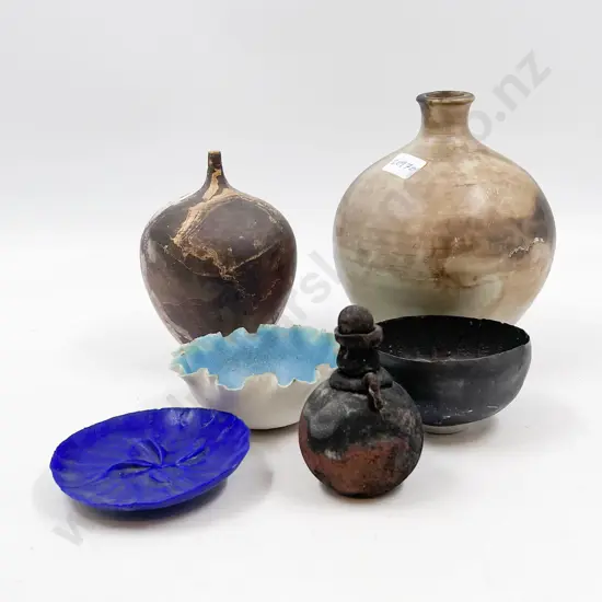 Small Quantity of Assorted NZ Pottery Including Two Pieces of Patti Mead