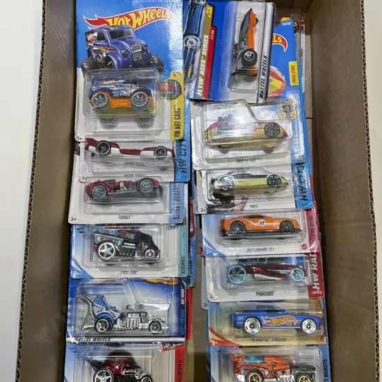 25 Original Bubble Packed Hot Wheels Vehicles