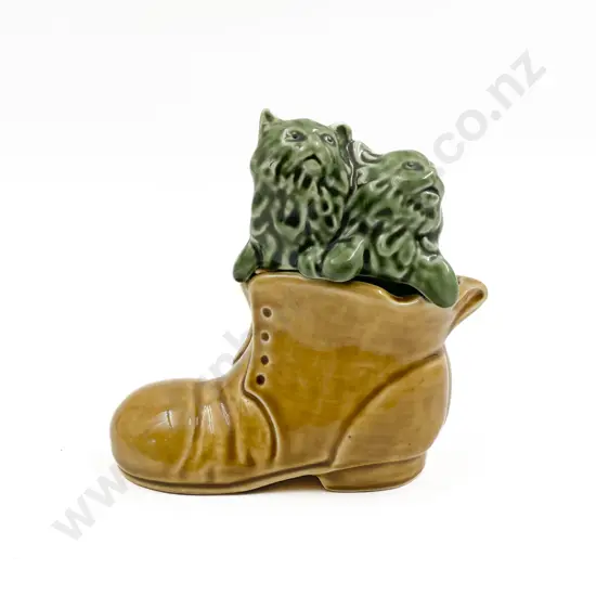 Sylvac Cat & Boot Ornament