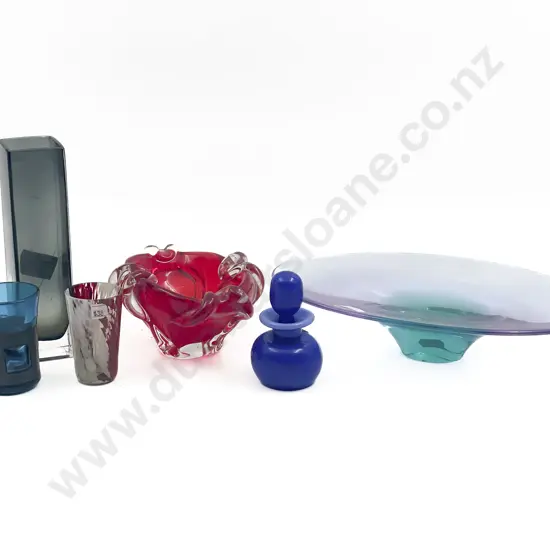 Six Pieces of Assorted Art Glass