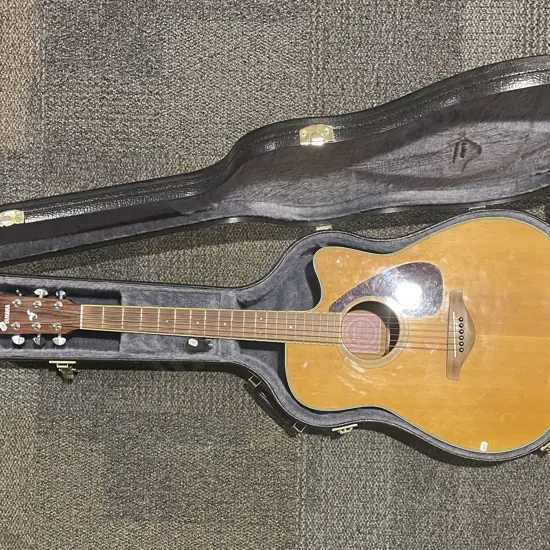 Yamaha Semi-Acoustic Guitar in Case
