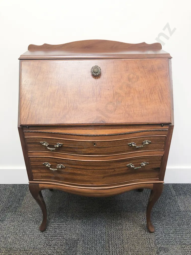 Reproduction Writing Bureau Image 1++