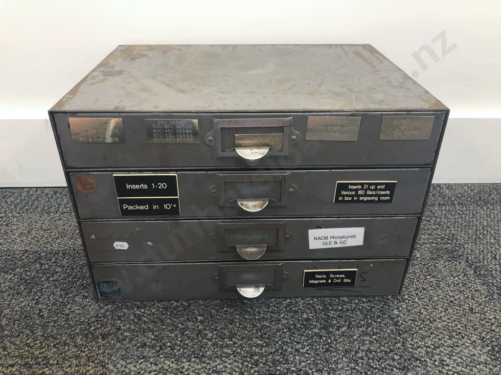 Four Drawer Industrial Tool Cabinet Image 1++