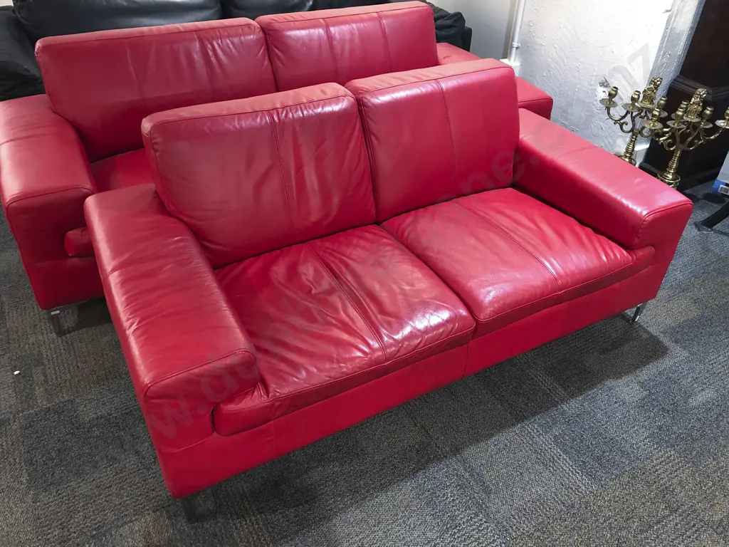Modern Designer Two Piece Red Leather Lounge Suite Image 1++