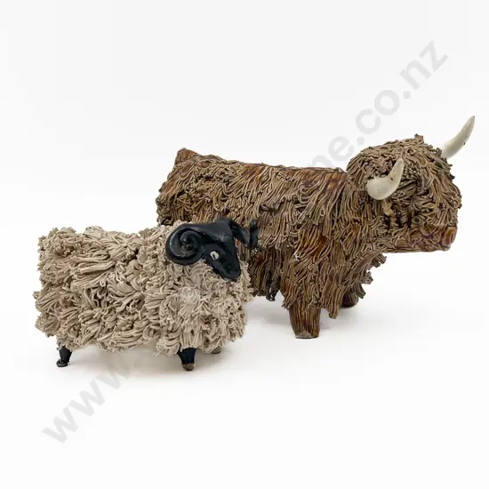 Castlewynd Studios Scotland Highland Cattle & Sheep (a/f)