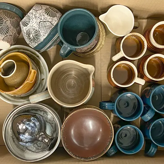 Box of Assorted Pottery