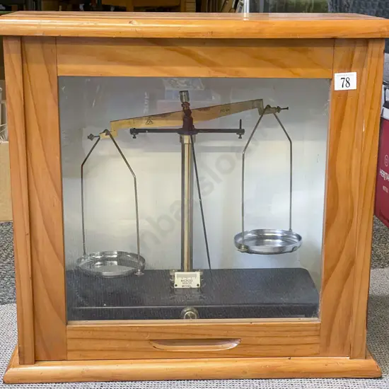 Griffin & Tatlock Vintage Scale in Presentation Case