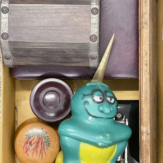 Small Box of Assorted Including Vintage Boxes