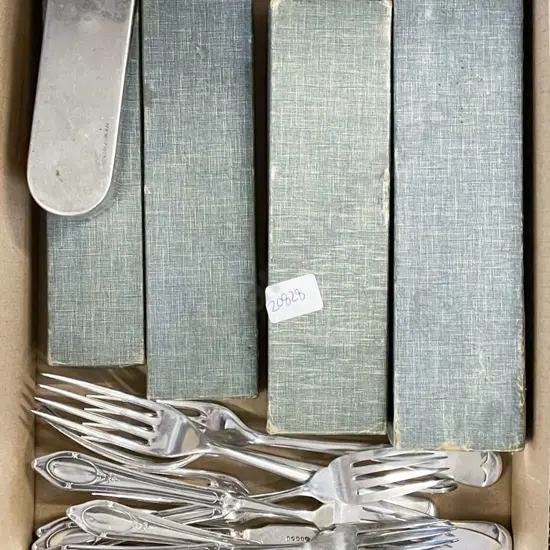 Quantity of Assorted Boxed and Loose Cutlery
