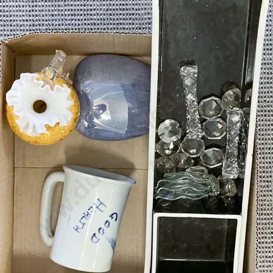 Quantity of Assorted Including Art Glass Jug