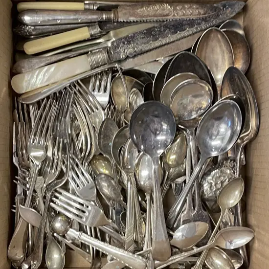 Small Quantity of S/P Cutlery