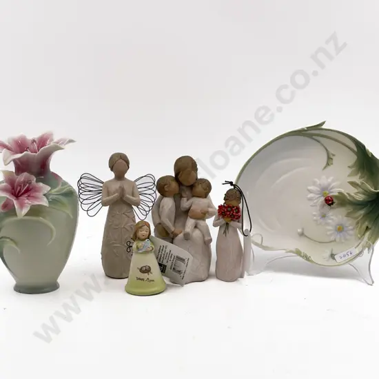 Small Quantity of Assorted Decorative Ornaments and China