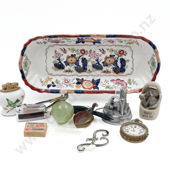 Quantity of Assorted on Masons Imari Pattern Dish