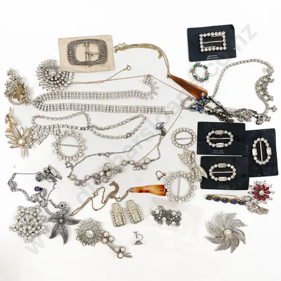 Box of Assorted Costume Jewellery