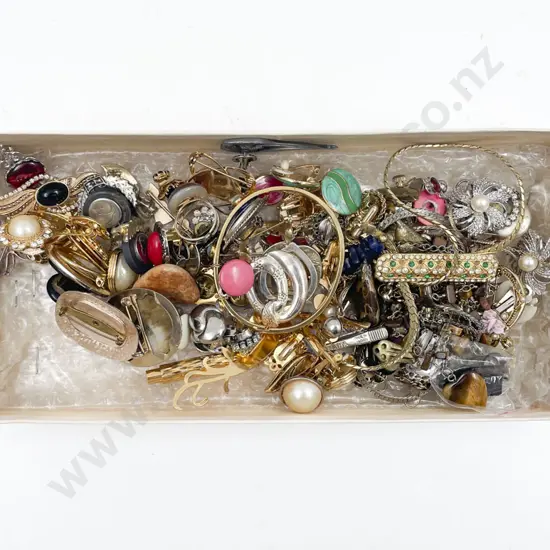 Box of Assorted Costume Jewellery