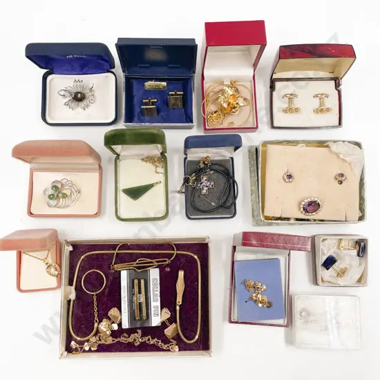 Box of Assorted Costume Jewellery