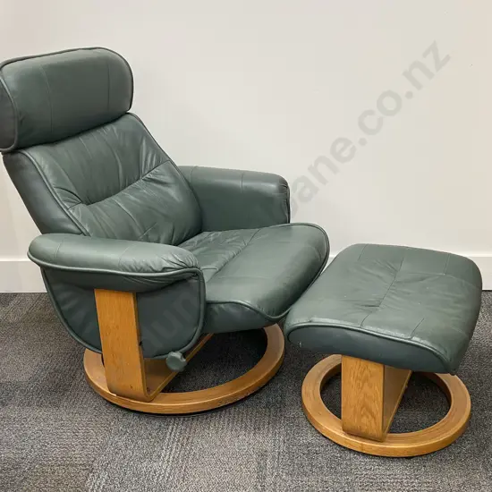 Modern Stressless Recliner Armchair with Footstool