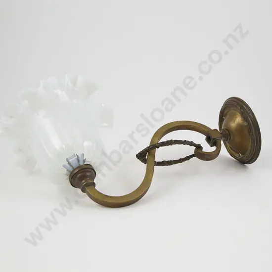 Edw Brass Wall Light With Vaseline Glass Shade