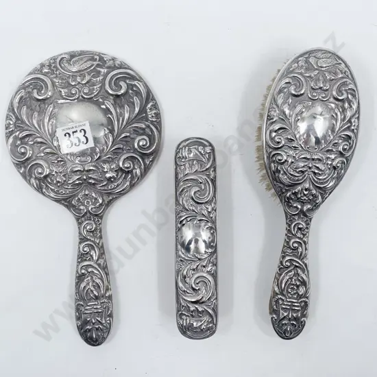 Three Pce Embossed S/S Vanity Set