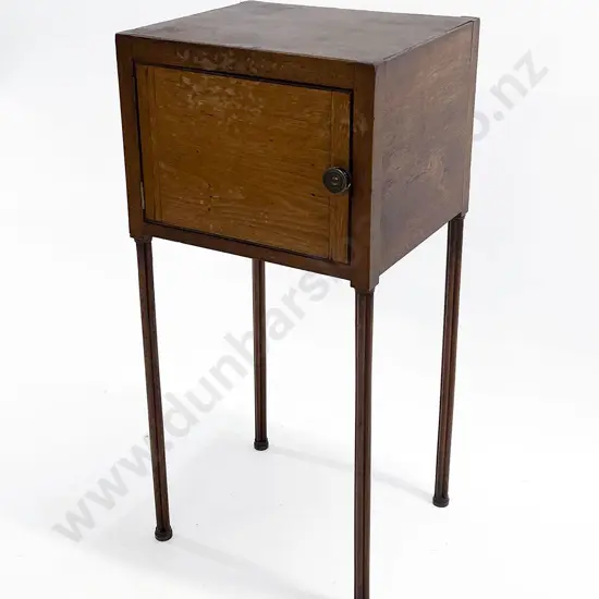 Vict Oak Pot Cupboard