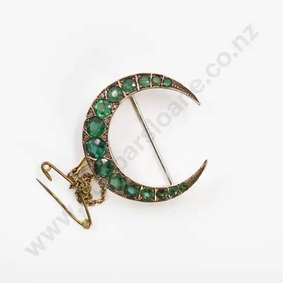 Victorian 9ct 15stone Doublet/Garnet Crescent Brooch