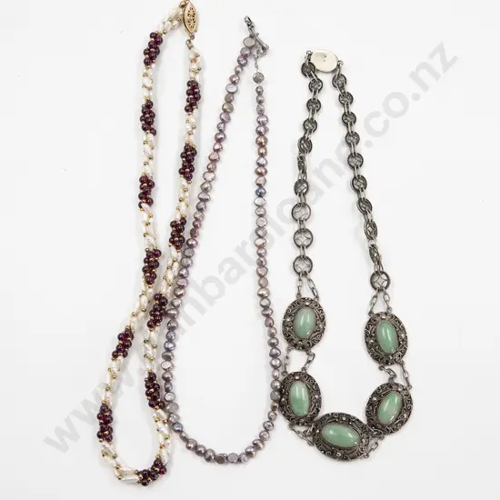 Chinese Silver Filigree and Chrysoprase Necklace