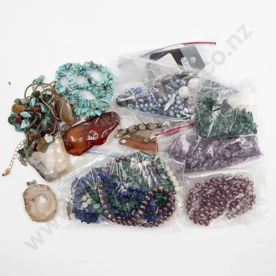 Collection Semi-Precious Unstrung Beads