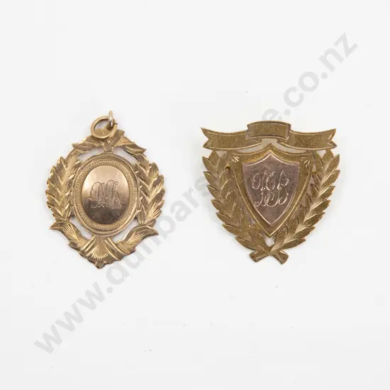 9ct Medallion Pendant and Medallion Brooch