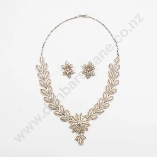 Silver Filigree Floral Necklace