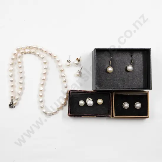 Single Strand Uniform Fresh Water Pearl Necklace