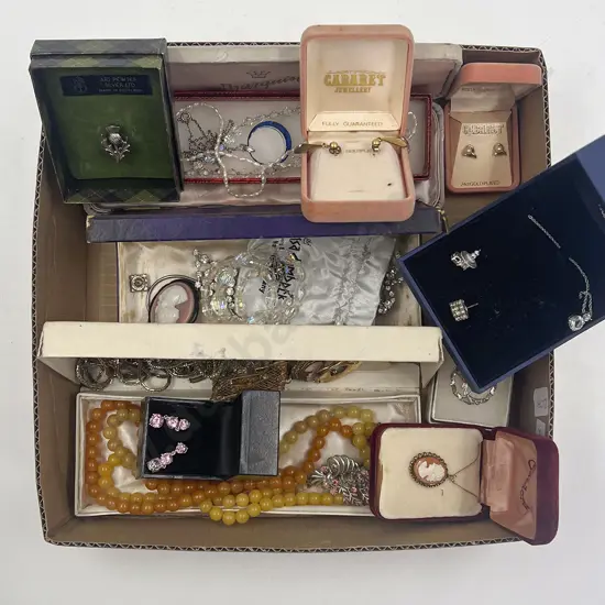 Collection Vintage Costume Jewellery