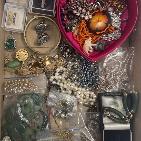 Qty Vintage and Modern Costume Jewellery