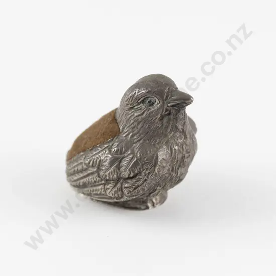 EdwVII S/S Chick Pin Cushion