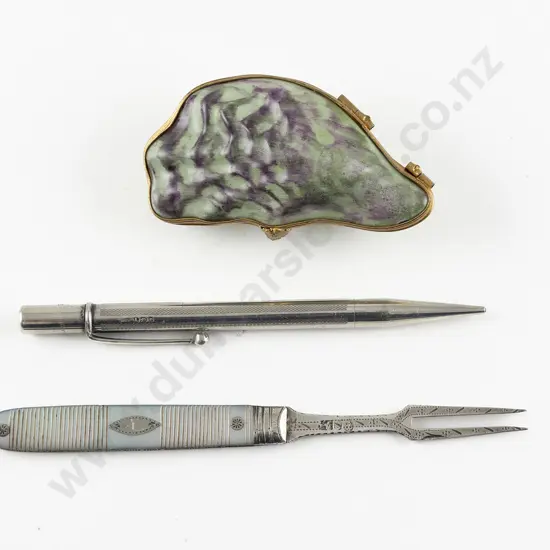 Georgian S/S MOP Folding Pocket Fork