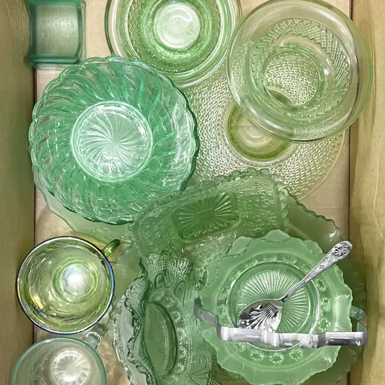 Quantity of Assorted Coloured Glass