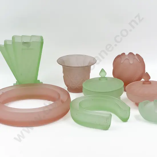Quantity of Vintage Green and Pink Smoked Glass