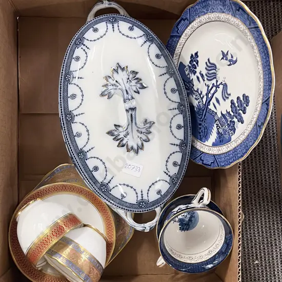Small Quantity of Assorted Blue and White China with Other Fancy China