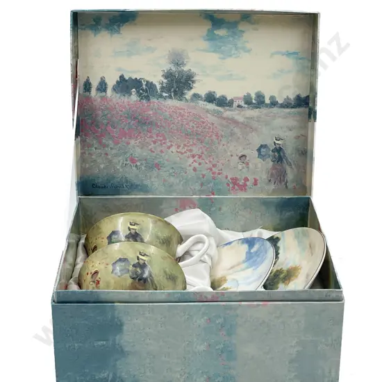 Pair of Decorative Cups and Saucers in Presentation Box