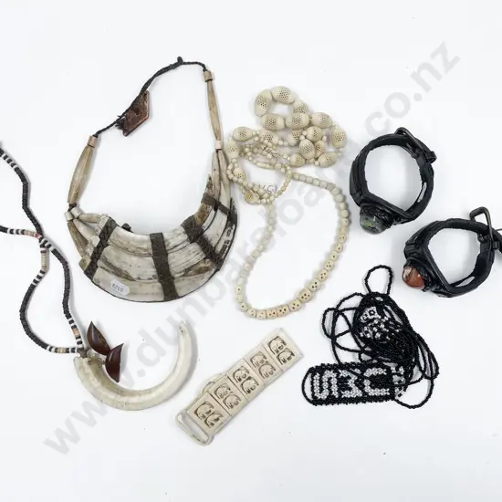 Quantity of Assorted Resin and Ivory Necklaces/Bracelets etc