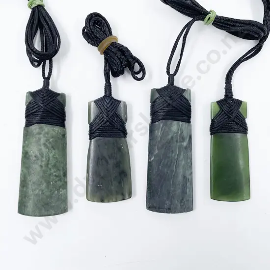 Bag of Assorted Tourist Ware Pendants