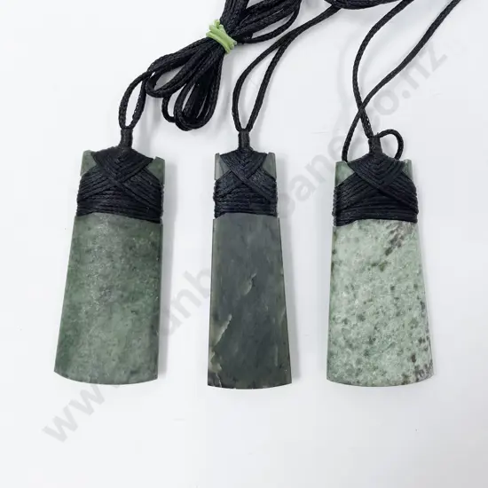 Bag of Assorted Tourist Ware Pendants