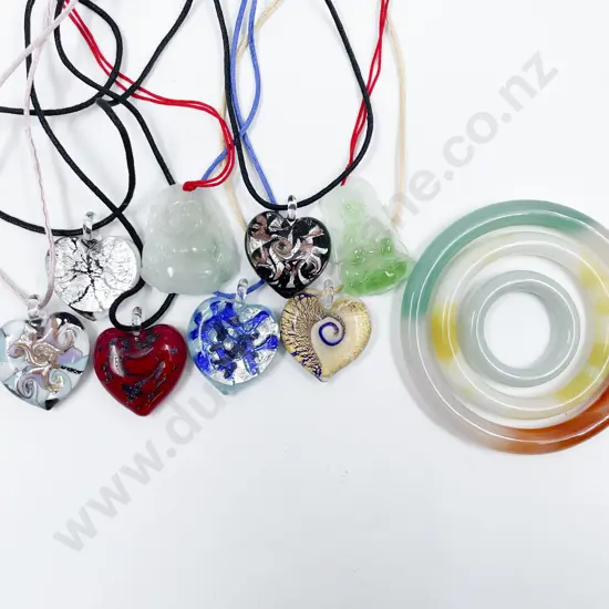 Small Quantity of Assorted Costume Jewellery