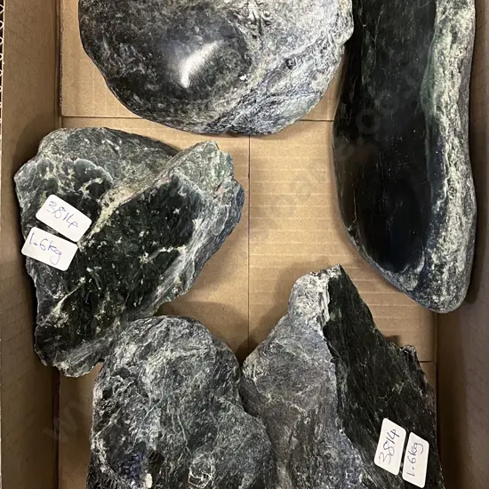 Box of Assorted Greenstone etc