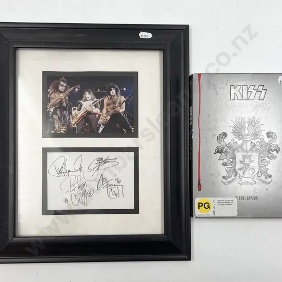 Kiss Autograph Display Together with Concert DVD
