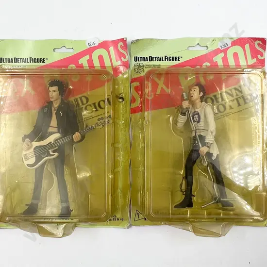 Two Boxed Ultra Detail Figures "Johnny Rotten" & "Sid Vicious"